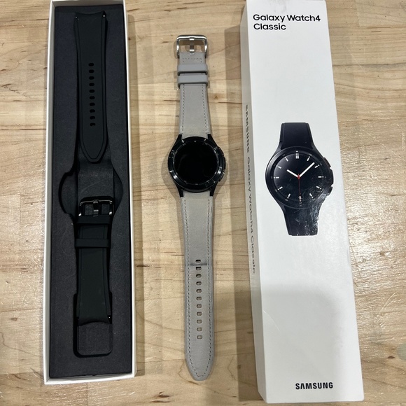 Samsung Galaxy Classic4 Watch 42mm